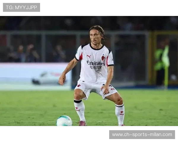 AC米兰替补立刻头槌定胜负