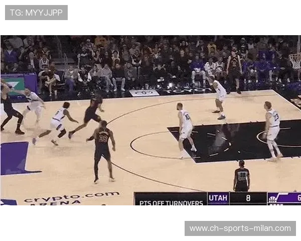 NBA超远Logo三分引全馆尖叫