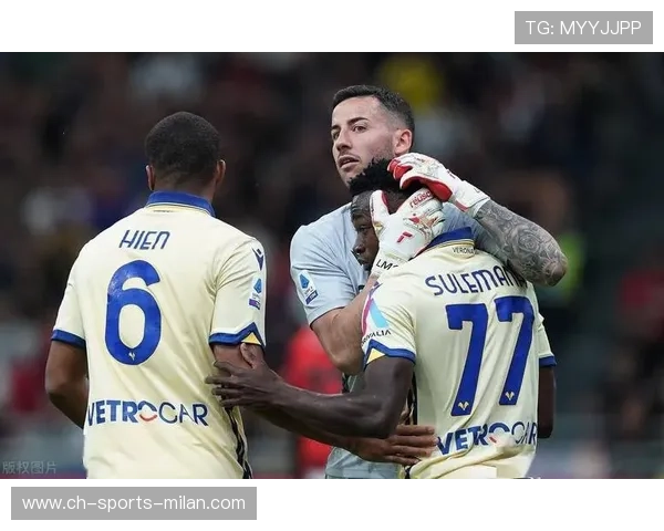 AC米兰持续运转边路进攻,莱奥带球极具冲击力