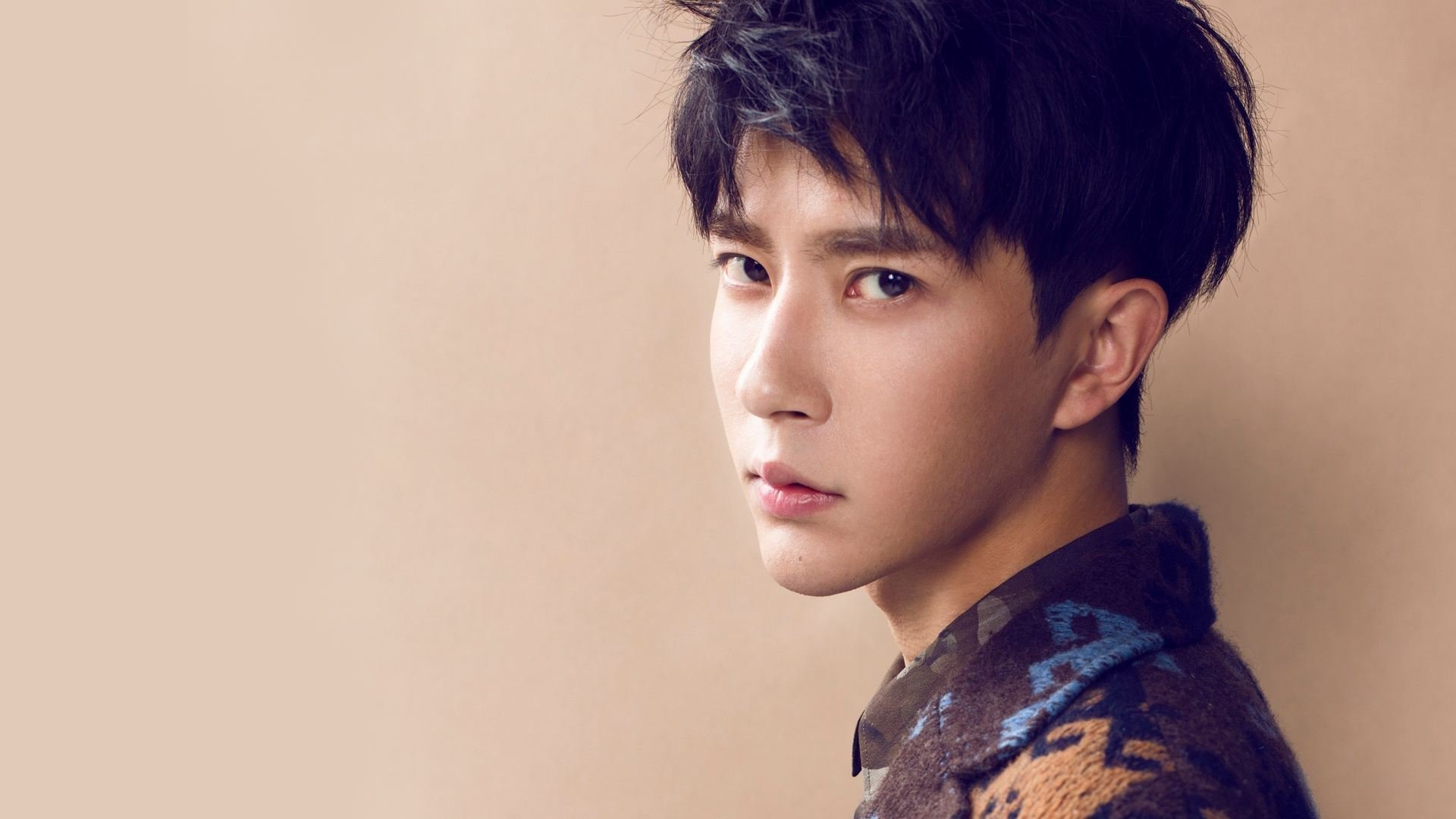 米兰体育APP-Lee 决策果断，指挥若定，决策指挥职能